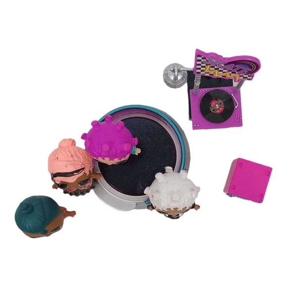 LOL Surprise Dolls Furniture Skating Rink Stage DJ Booth Locker Action Figures - Picture 8 of 11